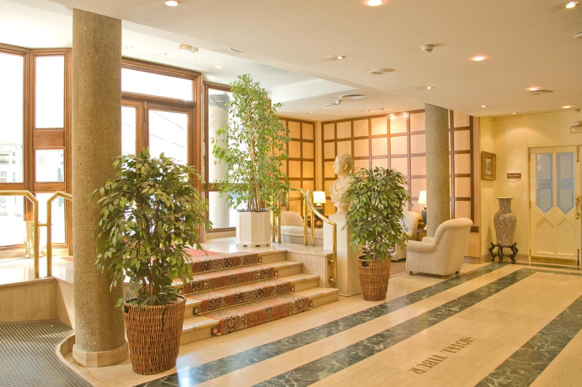 Hotel Tibur Saragoça Interior foto
