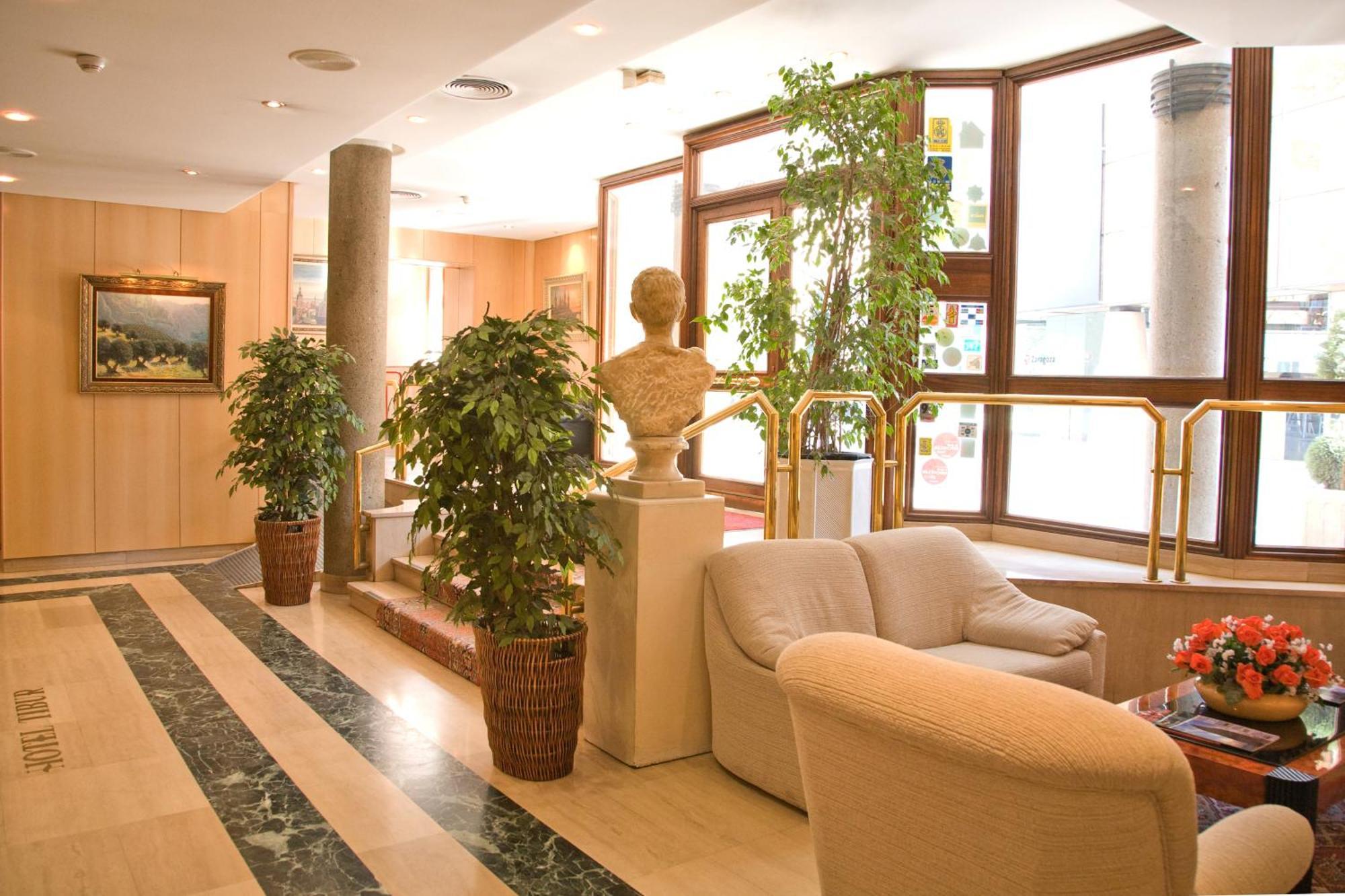 Hotel Tibur Saragoça Exterior foto